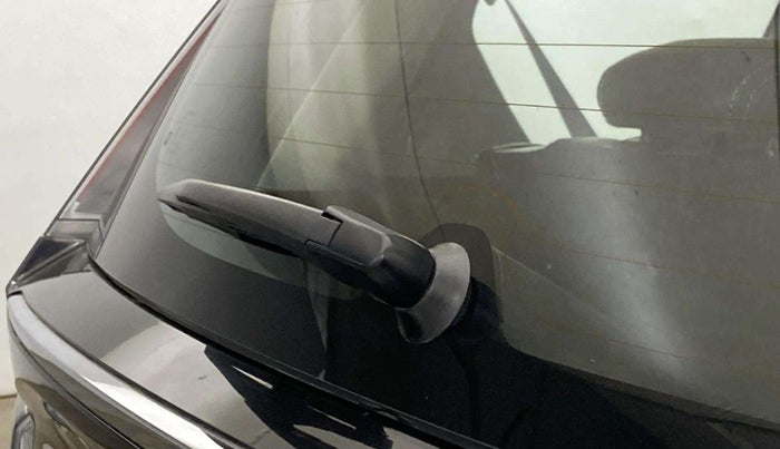 2023 Maruti XL6 ZETA MT, Petrol, Manual, 12,158 km, Rear Wiper