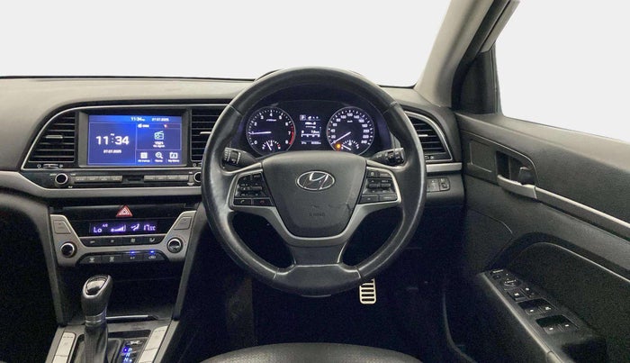 2017 Hyundai New Elantra 2.0 SX(O) AT PETROL, Petrol, Automatic, 64,295 km, Steering Wheel Close Up