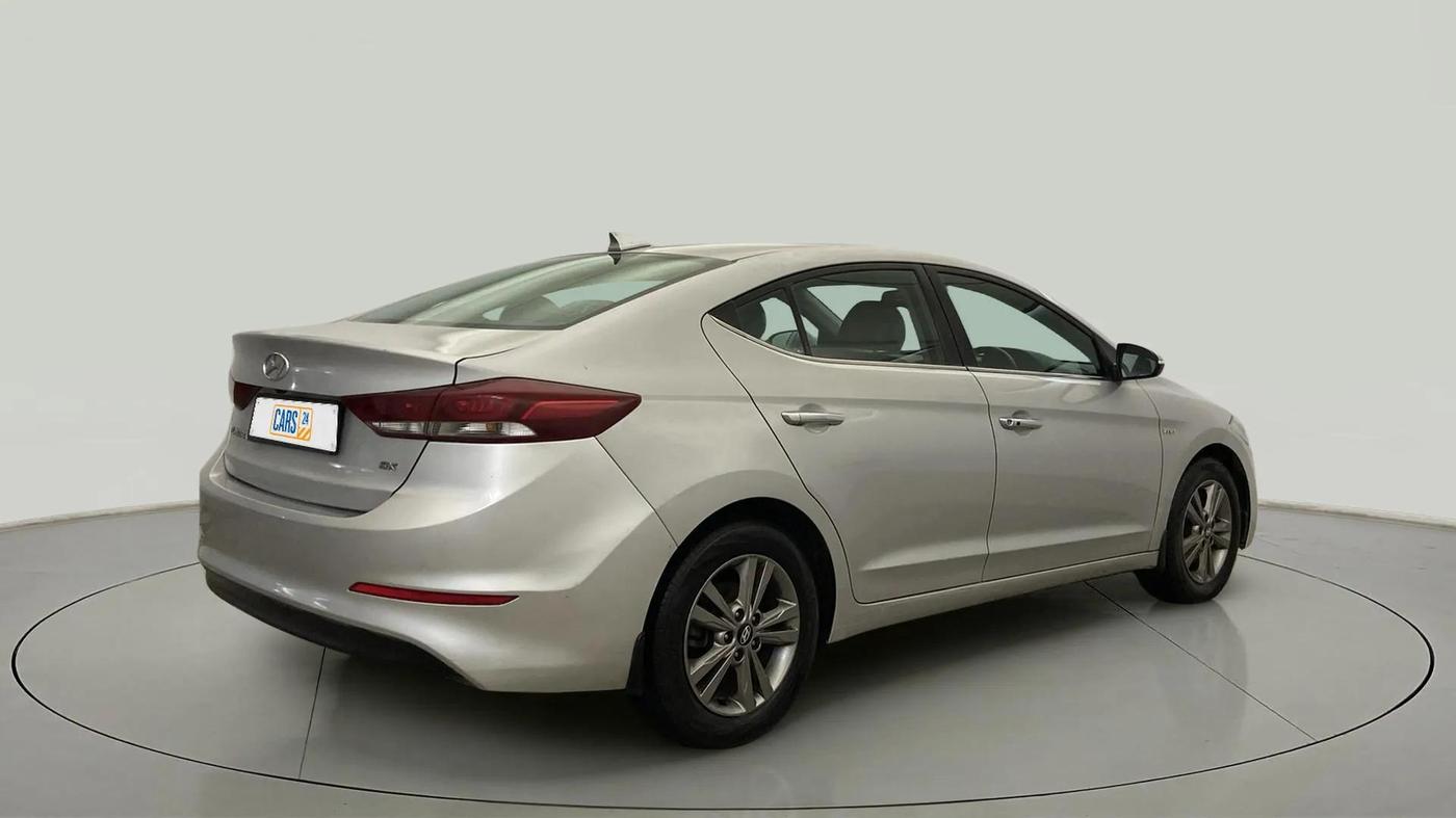 2017 Hyundai New Elantra 2.0 SX(O) AT PETROL, Petrol, Automatic, 64,409 km, Right Back Diagonal