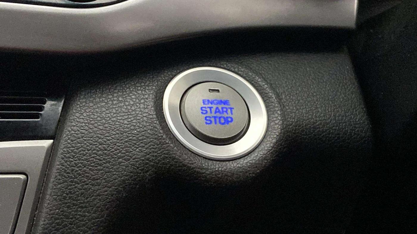 2017 Hyundai New Elantra 2.0 SX(O) AT PETROL, Petrol, Automatic, 64,409 km, Keyless Start/ Stop Button