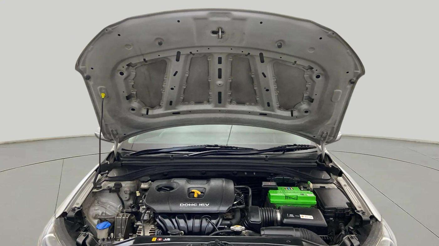 2017 Hyundai New Elantra 2.0 SX(O) AT PETROL, Petrol, Automatic, 64,409 km, Open Bonet