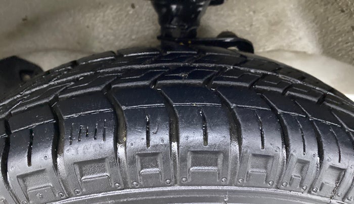2020 Maruti Eeco 5 STR WITH AC PLUSHTR, Petrol, Manual, 6,553 km, Left Front Tyre Tread