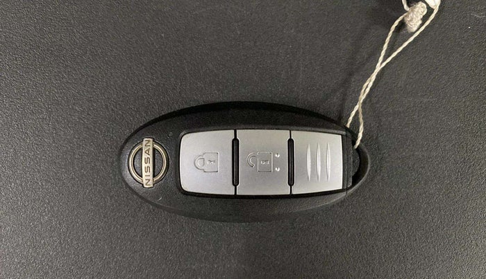 2023 Nissan MAGNITE XV MT, Petrol, Manual, 49,906 km, Key Close Up