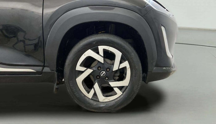 2022 Nissan MAGNITE XV MT, Petrol, Manual, 35,336 km, Right Front Wheel