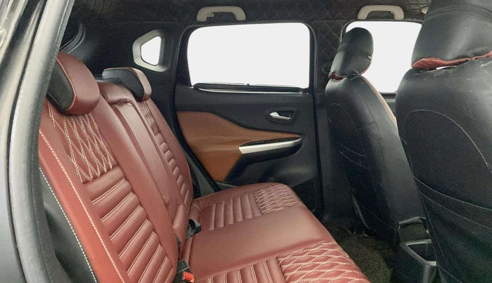 2022 Nissan MAGNITE XV MT, Petrol, Manual, 35,336 km, Right Side Rear Door Cabin