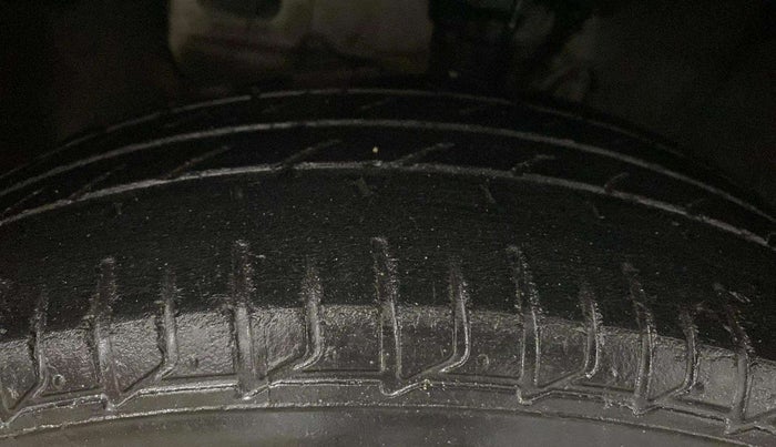 2018 Hyundai Elite i20 ASTA 1.2  CVT, Petrol, Automatic, 43,761 km, Left Front Tyre Tread