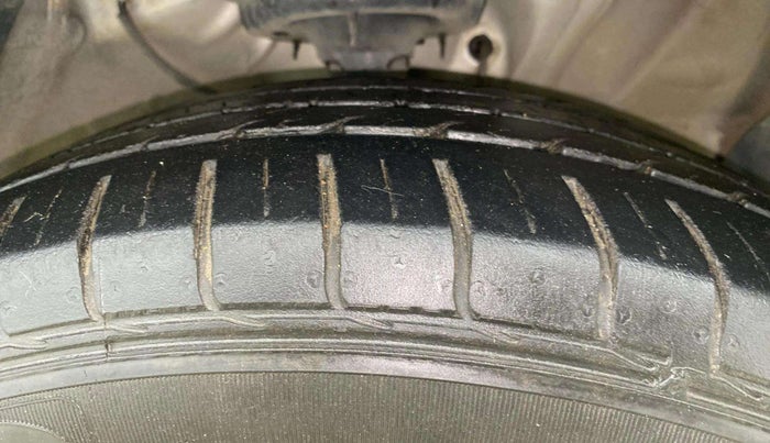 2019 Hyundai Creta SX (O) 1.6 PETROL, Petrol, Manual, 29,542 km, Right Front Tyre Tread