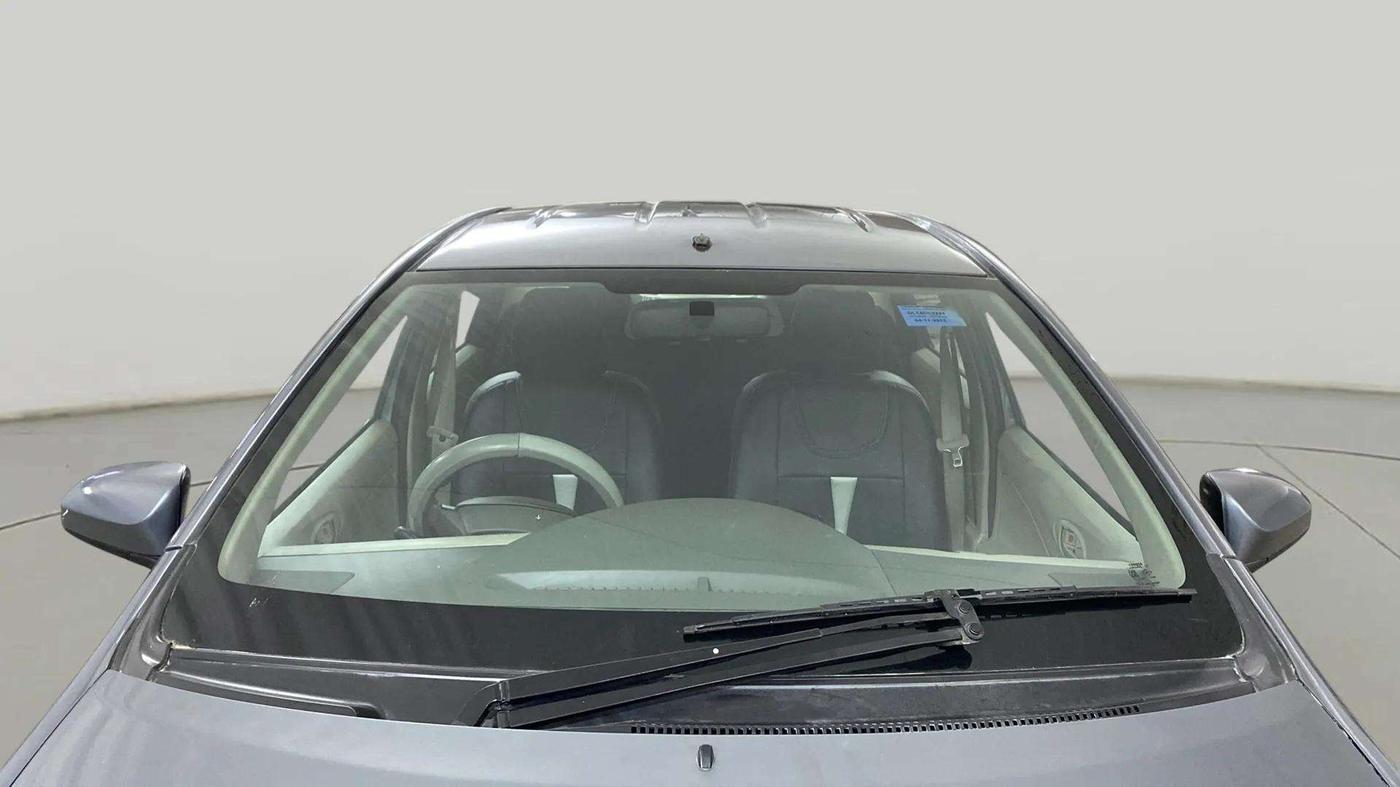 2015 Toyota Etios G, Petrol, Manual, 65,243 km, Front Windshield