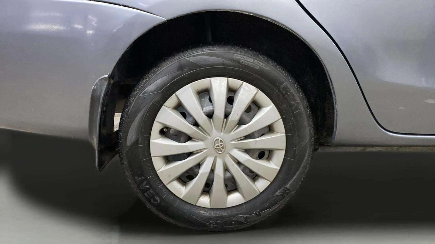 2015 Toyota Etios G, Petrol, Manual, 65,243 km, Right Rear Wheel