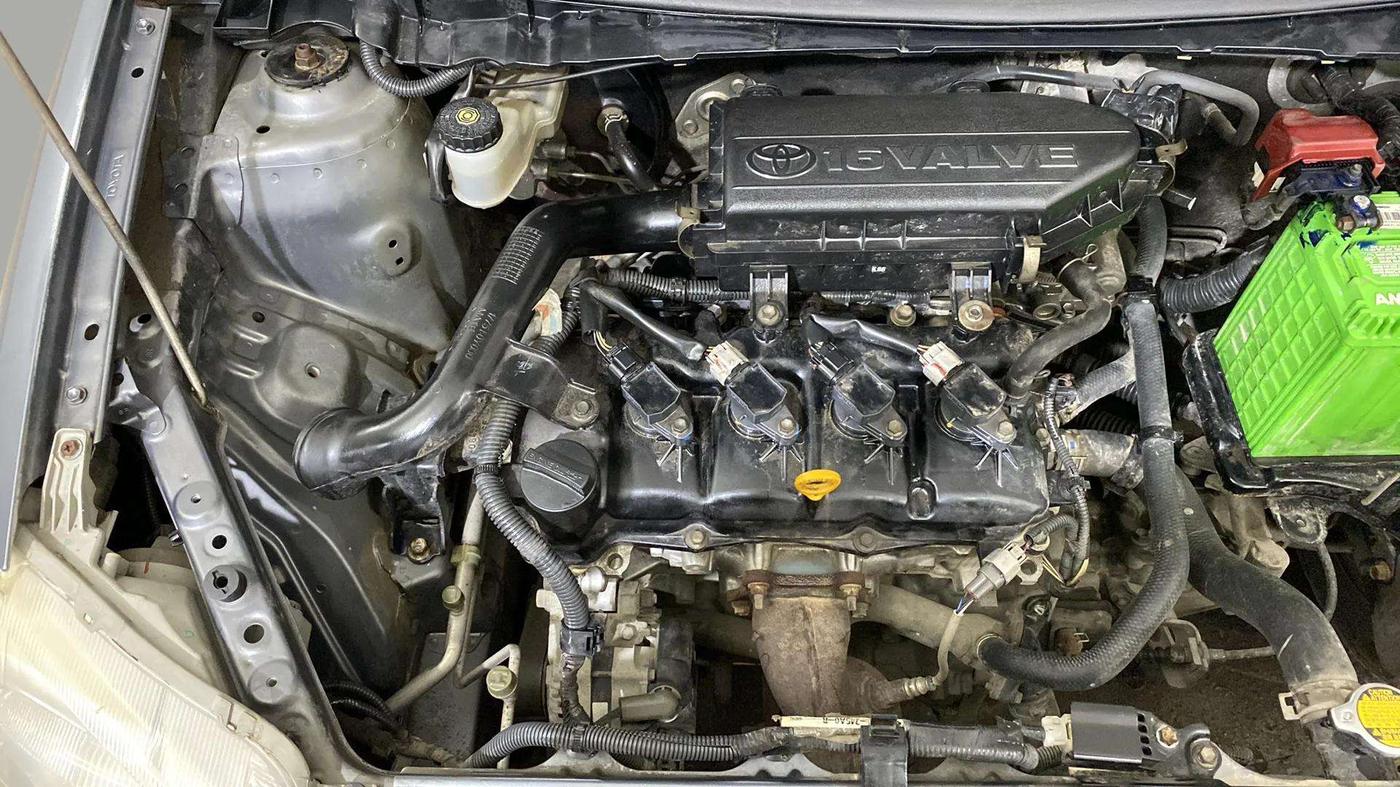 2015 Toyota Etios G, Petrol, Manual, 65,243 km, Engine View - Right
