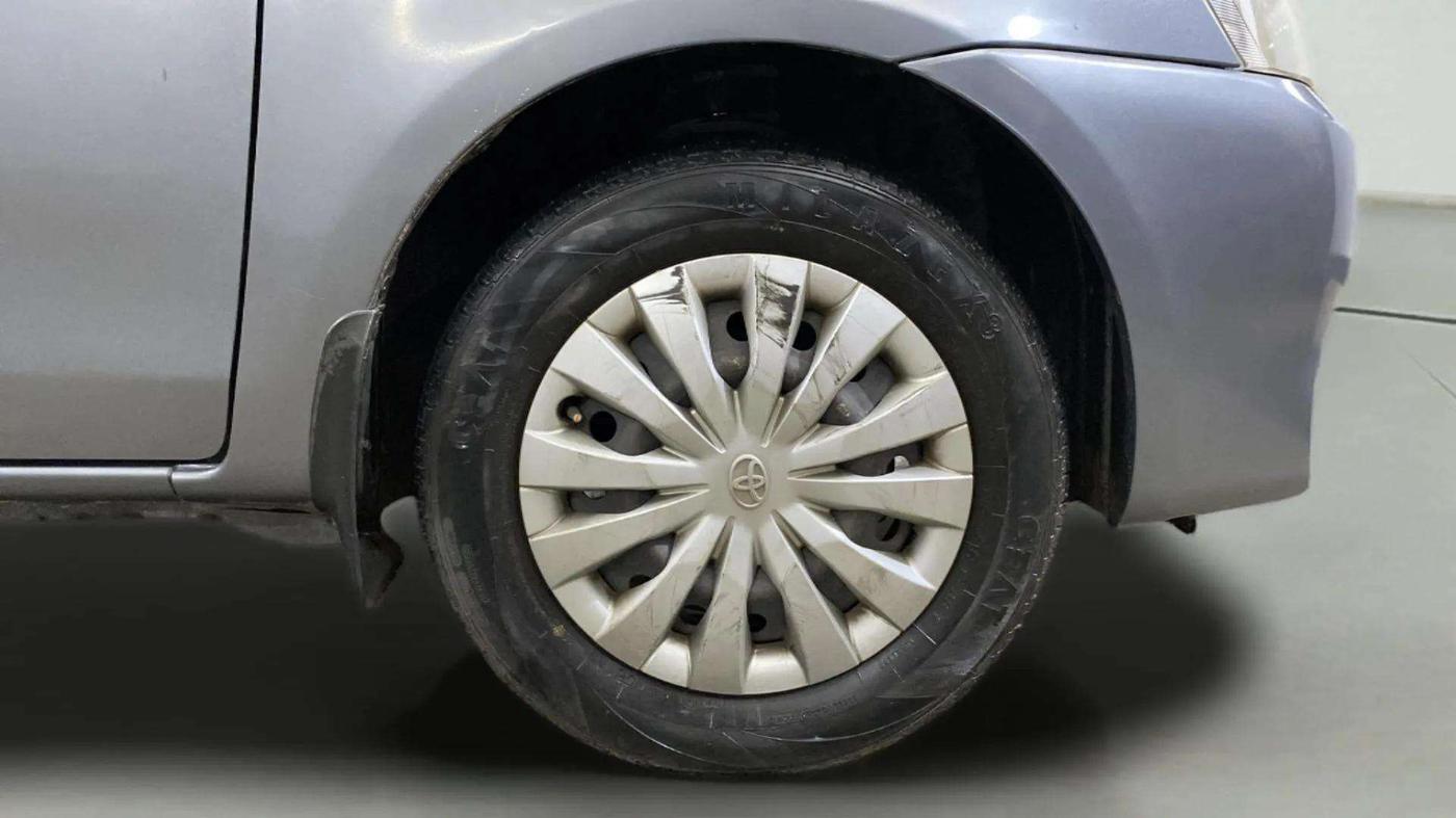2015 Toyota Etios G, Petrol, Manual, 65,243 km, Right Front Wheel