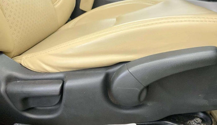 2016 Honda City 1.5L I-VTEC V MT, Petrol, Manual, 59,352 km, Driver Side Adjustment Panel