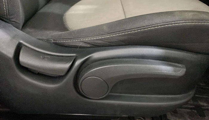 2018 Hyundai Creta SX AT 1.6 PETROL, Petrol, Automatic, 74,497 km, Driver Side Adjustment Panel