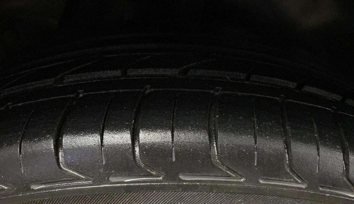 2018 Hyundai Creta SX AT 1.6 PETROL, Petrol, Automatic, 74,497 km, Right Rear Tyre Tread