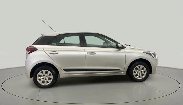 2015 Hyundai Elite i20 SPORTZ 1.2, Petrol, Manual, 61,398 km, Right Side View