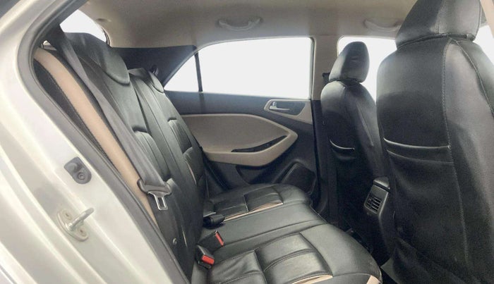 2015 Hyundai Elite i20 SPORTZ 1.2, Petrol, Manual, 61,398 km, Right Side Rear Door Cabin