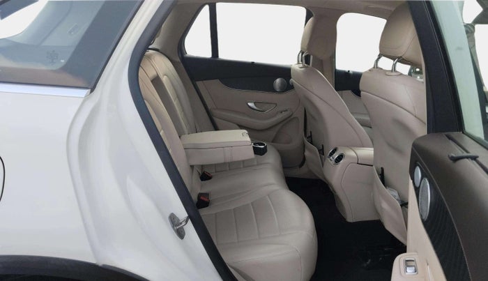 2019 Mercedes Benz GLC CLASS 220d 4MATIC , Diesel, Automatic, 54,019 km, Right Side Rear Door Cabin