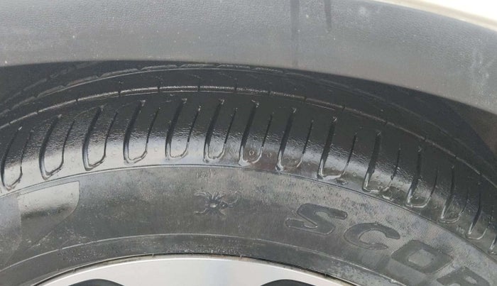 2019 Mercedes Benz GLC CLASS 220d 4MATIC , Diesel, Automatic, 54,019 km, Right Front Tyre Tread