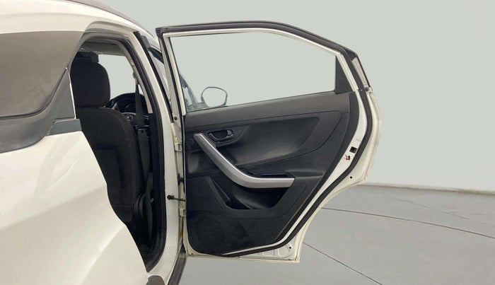 2025 Tata NEXON CREATIVE + SUNROOF 1.5 DIESEL, Diesel, Manual, 58,462 km, RHS Rear Door