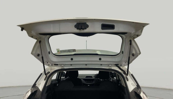 2025 Tata NEXON CREATIVE + SUNROOF 1.5 DIESEL, Diesel, Manual, 58,462 km, Boot Door Open