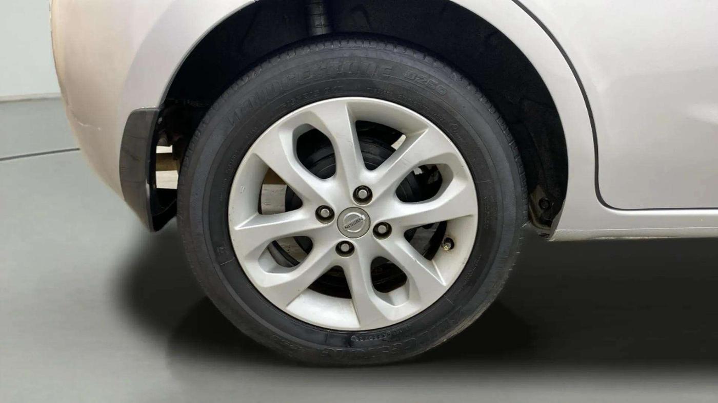 2014 Nissan Micra XV CVT, Petrol, Automatic, 63,943 km, Right Rear Wheel