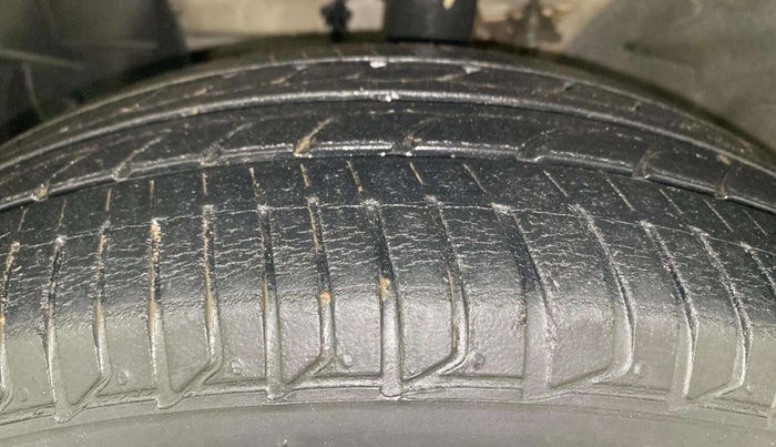 2014 Nissan Micra XV CVT, Petrol, Automatic, 63,943 km, Left Front Tyre Tread