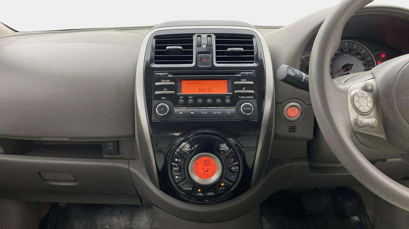 2014 Nissan Micra XV CVT, Petrol, Automatic, 63,943 km, Air Conditioner