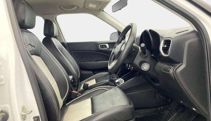 2022 Hyundai VENUE S Plus 1.2 Petrol MT, Petrol, Manual, 39,767 km, Right Side Front Door Cabin