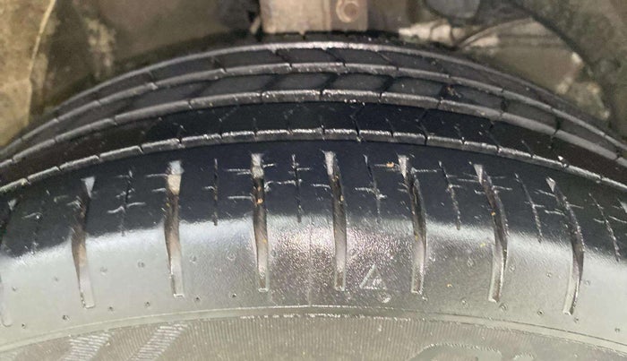 2021 Toyota Glanza G, Petrol, Manual, 26,860 km, Right Front Tyre Tread