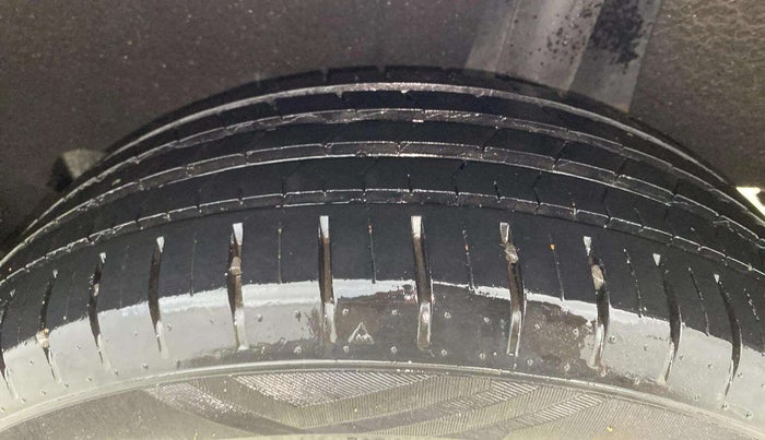 2021 Toyota Glanza G, Petrol, Manual, 26,860 km, Left Rear Tyre Tread