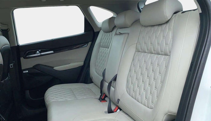 2019 KIA SELTOS HTX PLUS AT1.5 DIESEL, Diesel, Automatic, 73,462 km, Right Side Rear Door Cabin