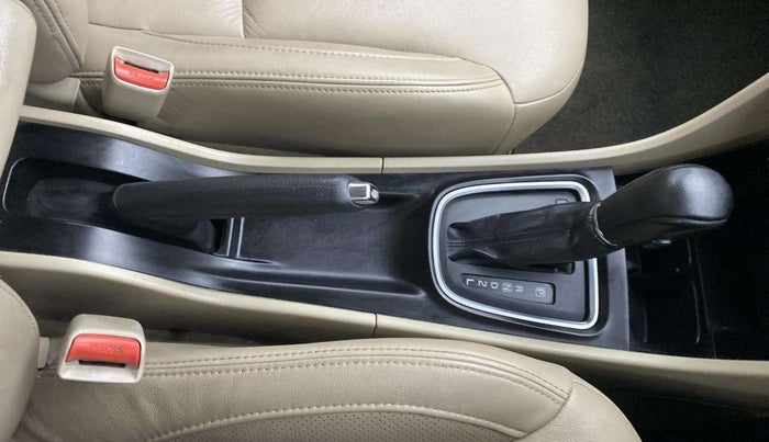 2016 Maruti Ciaz ZXI+ AT, Petrol, Automatic, 82,317 km, Gear Lever