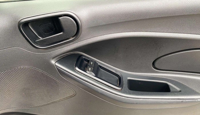 2018 Ford FREESTYLE AMBIENTE 1.5 DIESEL, Diesel, Manual, 35,644 km, Driver Side Door Panels Control