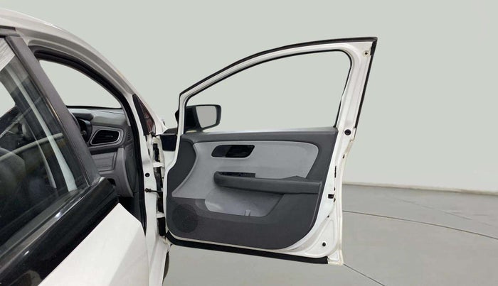 2021 Tata ALTROZ XE PETROL, Petrol, Manual, 30,849 km, RHS Front Door