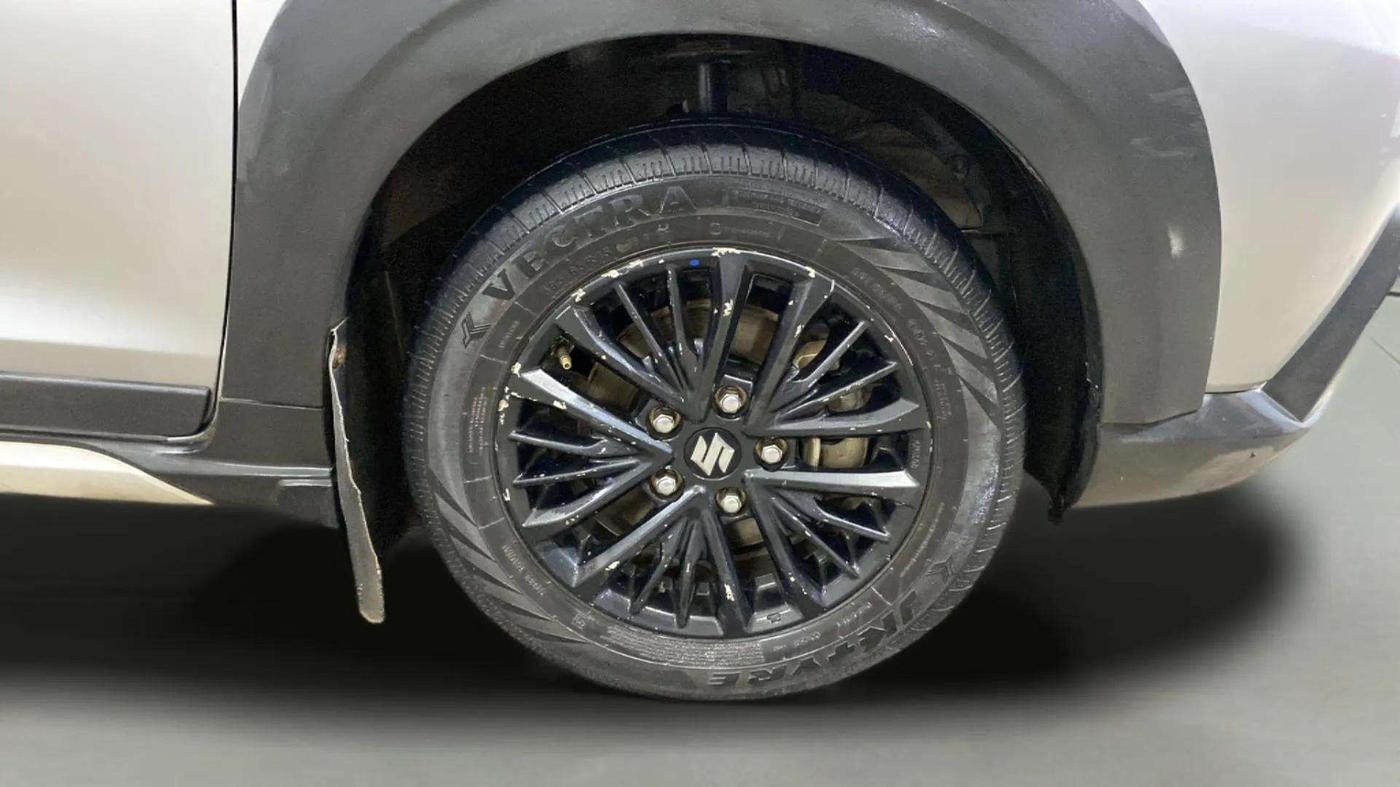 2020 Maruti XL6 ZETA MT, Petrol, Manual, 84,270 km, Right Front Wheel