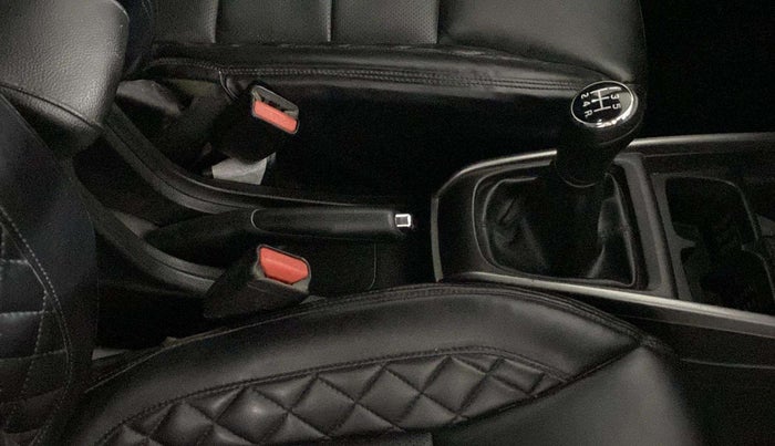 2020 Maruti XL6 ZETA MT, Petrol, Manual, 84,270 km, Gear Lever
