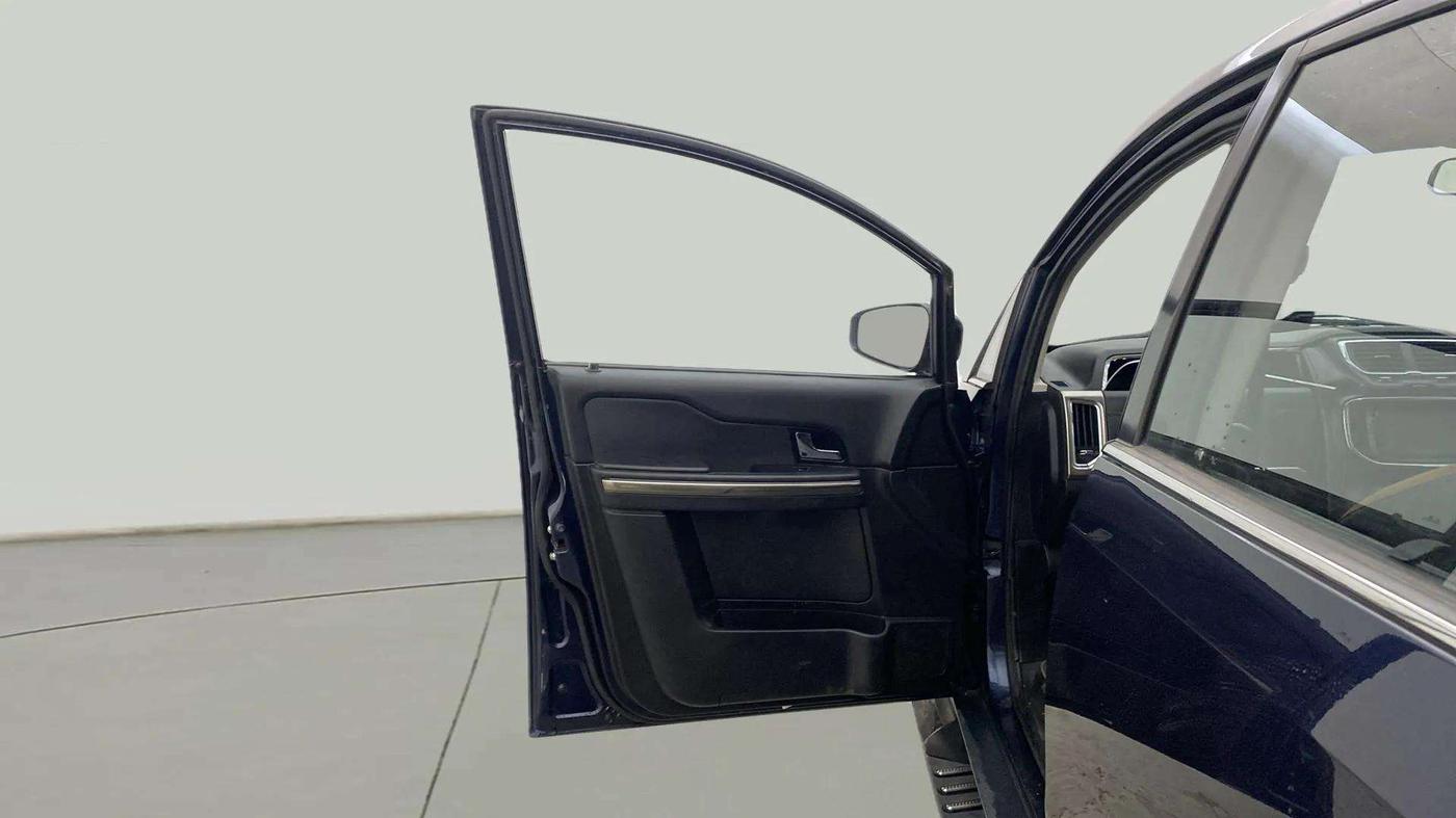 2019 Tata Hexa XTA 4X2 7 STR, Diesel, Automatic, 68,821 km, LHS Front Door