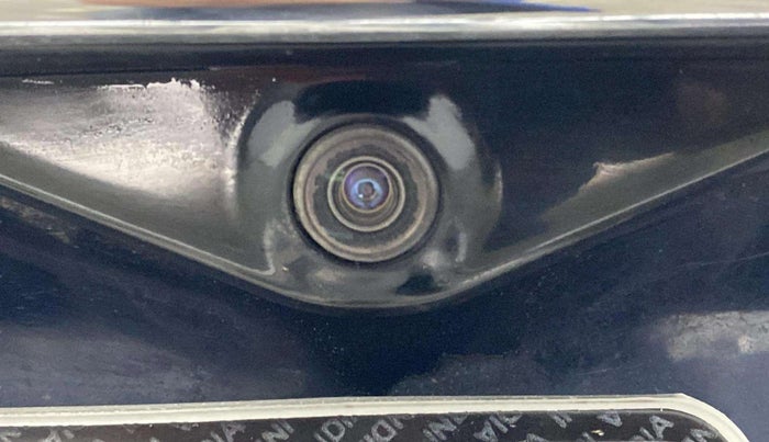 2019 Tata Hexa XTA 4X2 7 STR, Diesel, Automatic, 68,821 km, Parking Camera