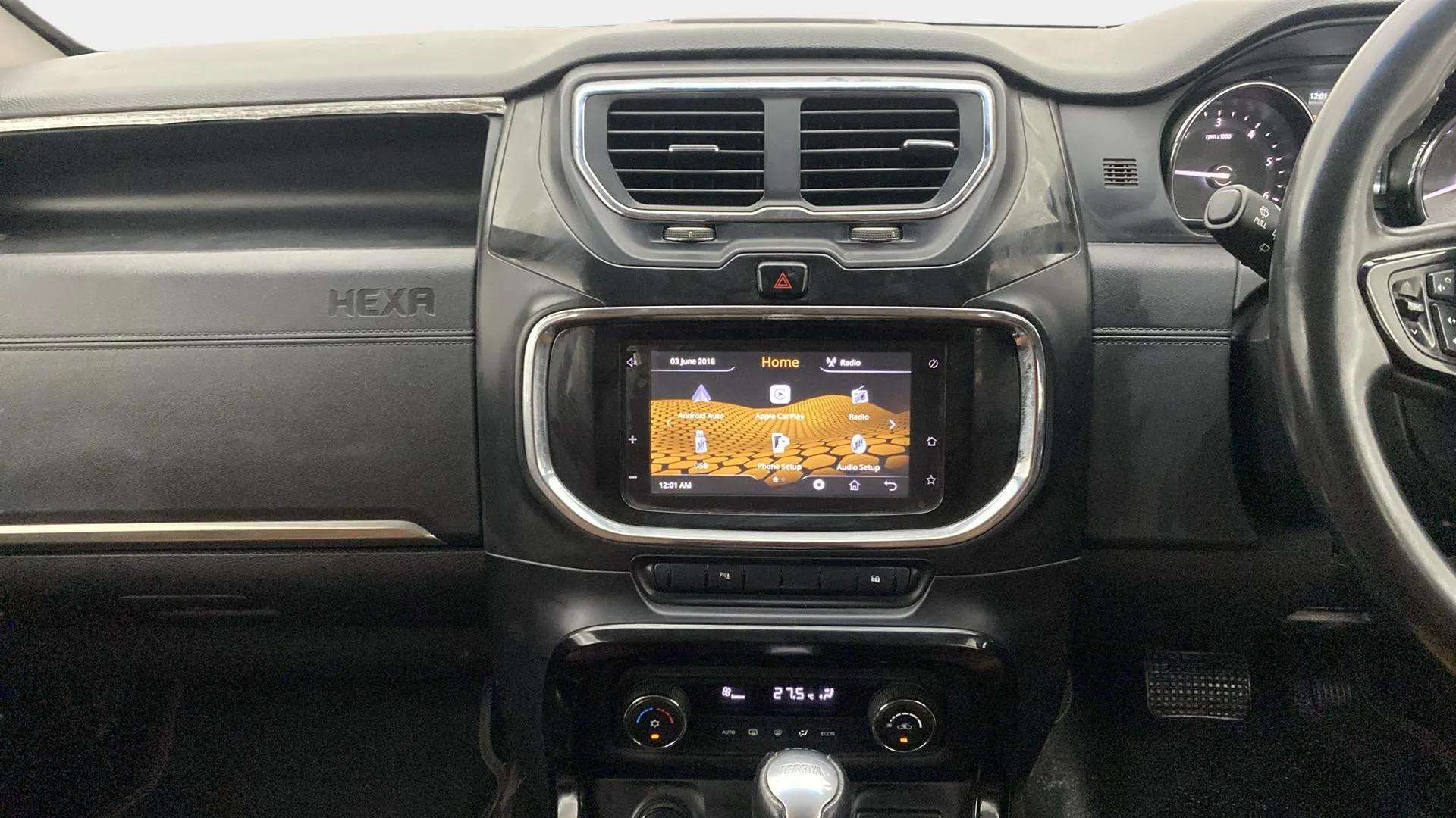 Center-console---infotainment-28