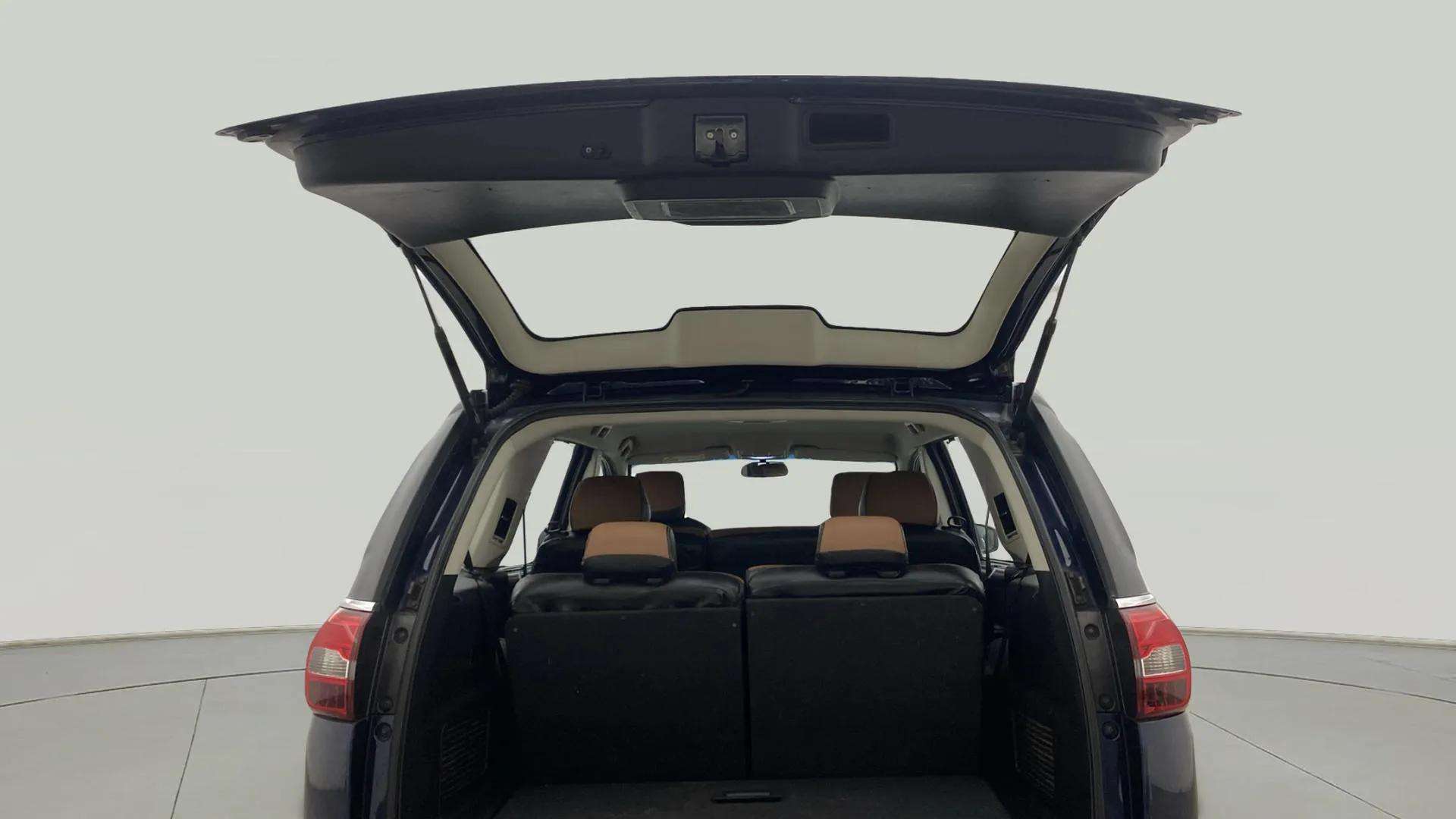 Boot-Open-Top-Half-View-43