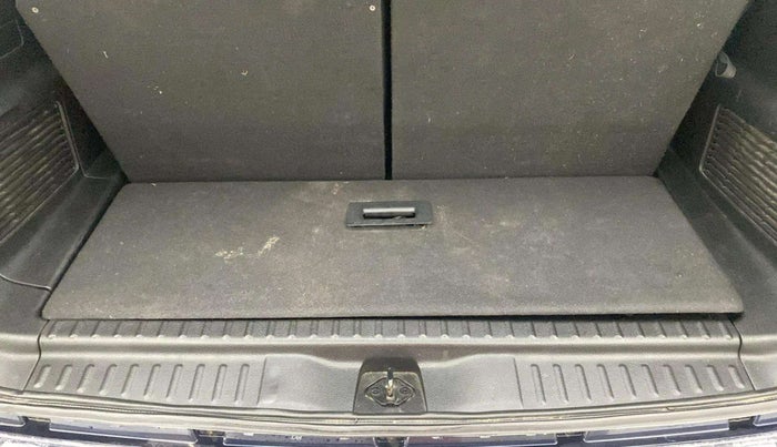 2019 Tata Hexa XTA 4X2 7 STR, Diesel, Automatic, 68,821 km, Boot Open Zoomed View