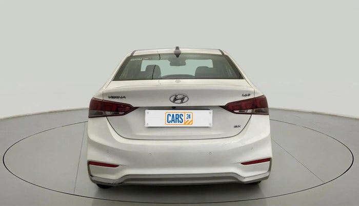 2019 Hyundai Verna 1.6 SX (O) CRDI MT, Diesel, Manual, 87,625 km, Back/Rear