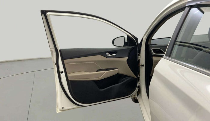2019 Hyundai Verna 1.6 SX (O) CRDI MT, Diesel, Manual, 87,625 km, LHS Front Door