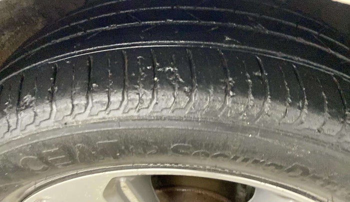 2019 Hyundai Verna 1.6 SX (O) CRDI MT, Diesel, Manual, 87,625 km, Right Front Tyre Tread