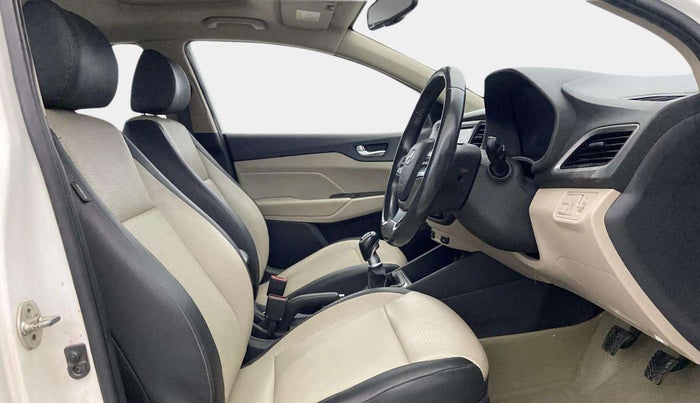 2019 Hyundai Verna 1.6 SX (O) CRDI MT, Diesel, Manual, 87,625 km, Right Side Front Door Cabin