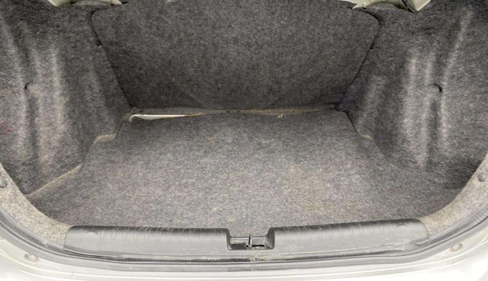 2013 Honda Amaze 1.2L I-VTEC EX, Petrol, Manual, 49,222 km, Boot Inside
