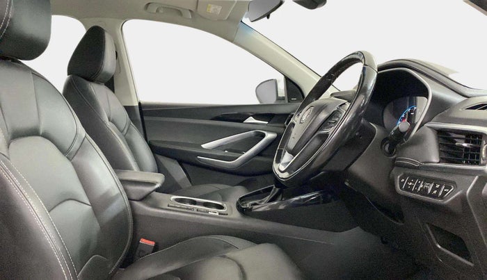 2019 MG HECTOR SHARP 1.5 DCT PETROL, Petrol, Automatic, 76,445 km, Right Side Front Door Cabin
