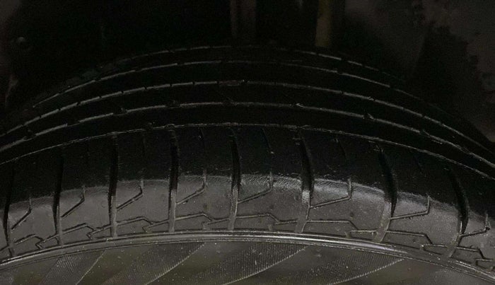 2019 MG HECTOR SHARP 1.5 DCT PETROL, Petrol, Automatic, 76,445 km, Left Rear Tyre Tread