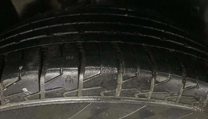 2019 MG HECTOR SHARP 1.5 DCT PETROL, Petrol, Automatic, 76,445 km, Right Rear Tyre Tread