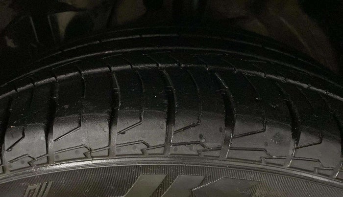 2019 MG HECTOR SHARP 1.5 DCT PETROL, Petrol, Automatic, 76,445 km, Left Front Tyre Tread